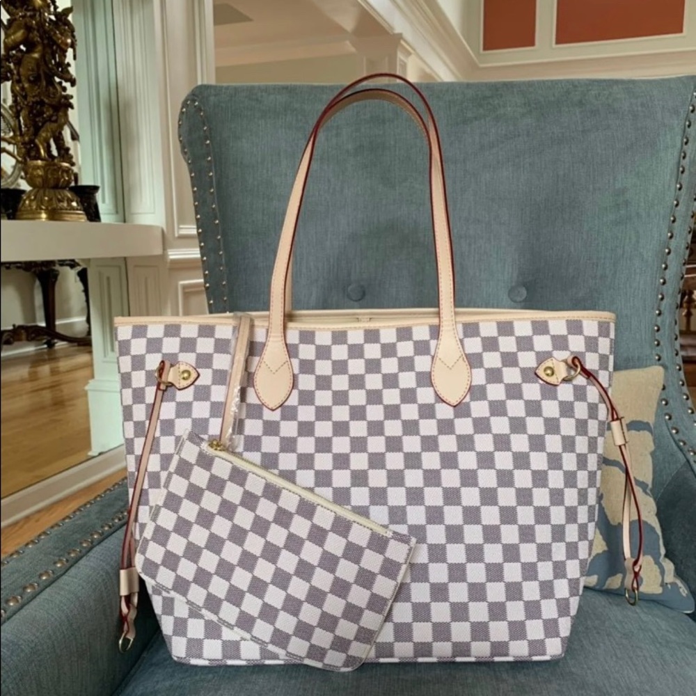 Cream checkered tote bag